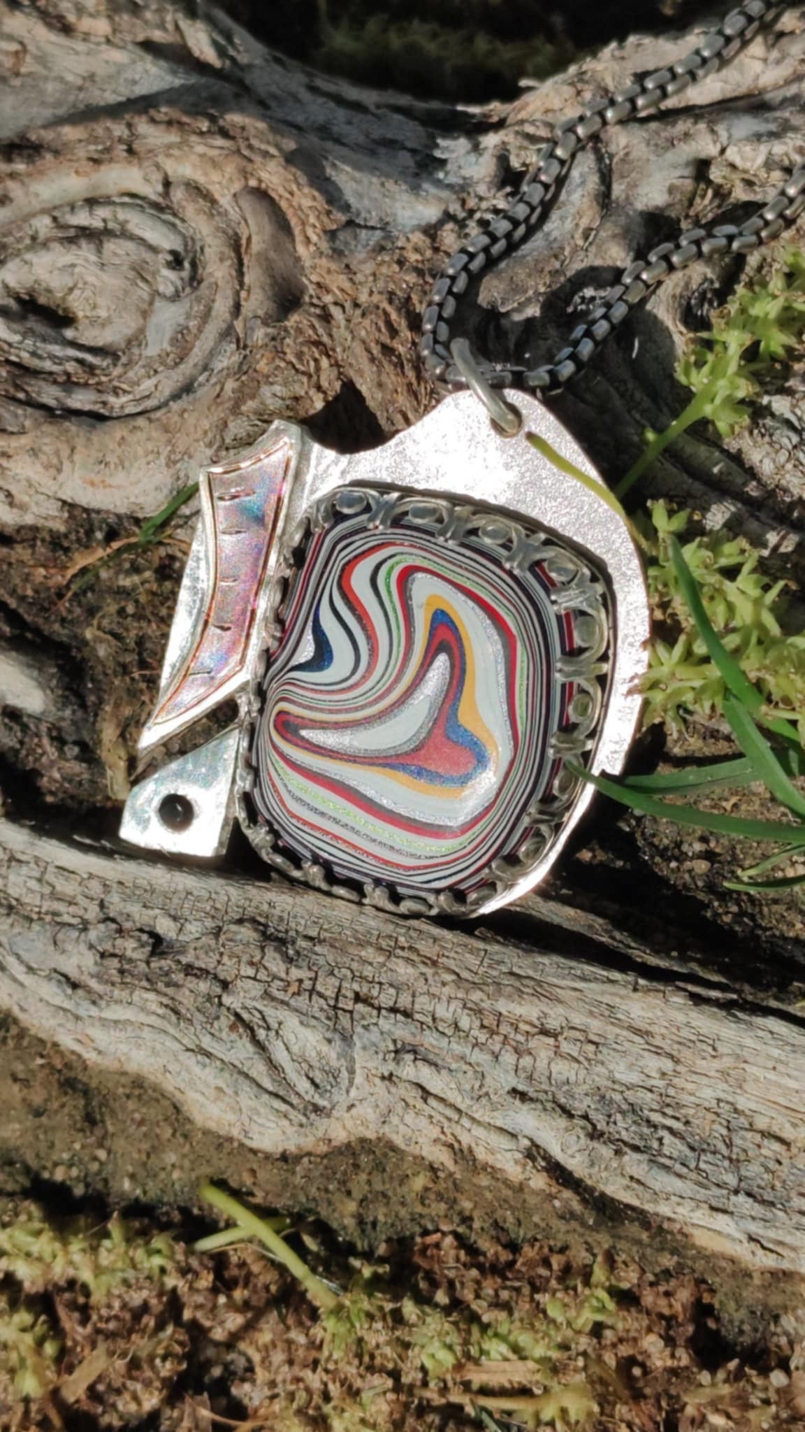 Motor Agate Pendant