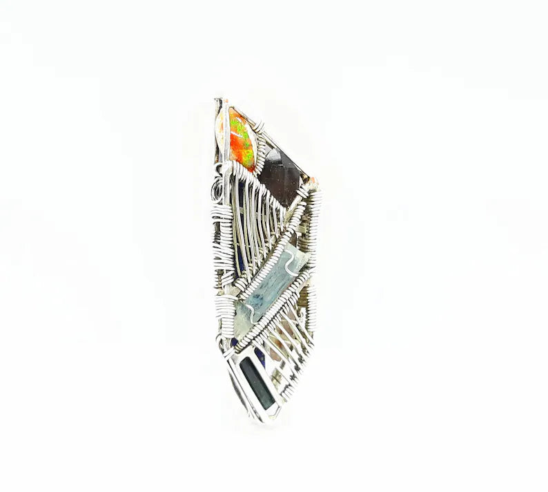 Fabwire Pendant